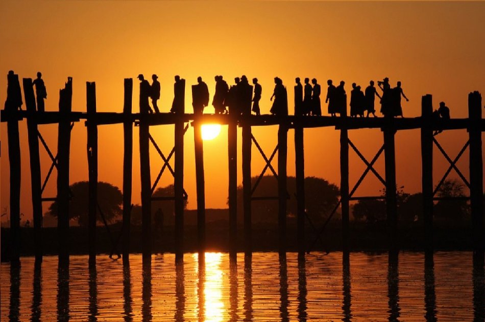 7-Day Private Guided Myanmar Classic Tour with Hotel Accommodations
