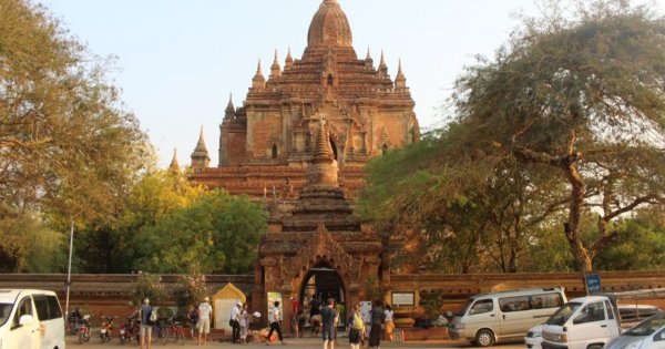 Glimpses Of Myanmar on a Thrilling 9 Day Private Tour