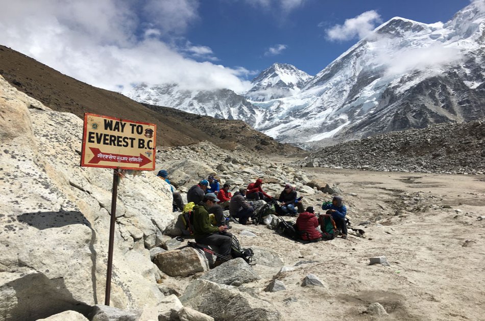 17 Day Everest Base Camp Trek with Gokyo Ri,Cho La Pass & Kalapatthar
