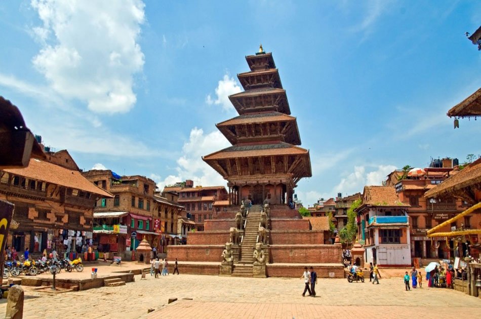 A Private Half Day Tour to Nagarkot Sunrise & Bhaktapur Durbar Square