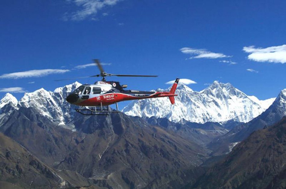 Everest Heli Tour With Breakfast in Syangboche