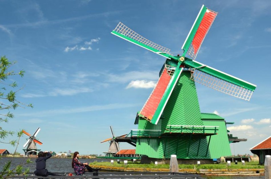 Discover Zaanse Schans With This Sightseeing Big Bus Tour