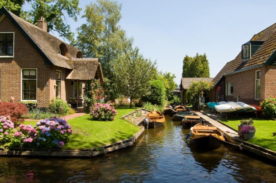 Enjoy A Small Group Day Excursion To Schokland