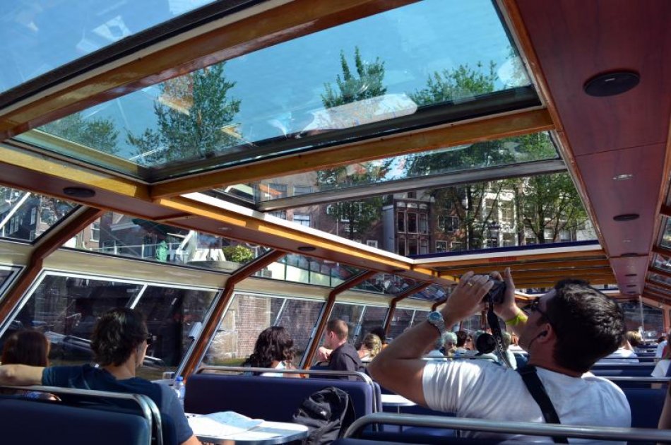 Family Friendly Canal Cruise With Snack Box From Dock Opposite Hard Rock Cafe