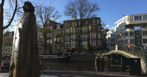 Historical Jewish Cultural Quarter Guided Tour in Amsterdam