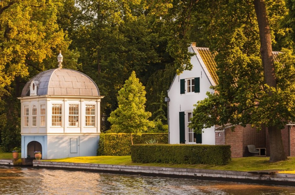 Sunset Dinner Cruise “17th Century Summer Life Along the Vecht River” Amsterdam