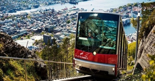 3 in 1 - City Sightseeing, Mount Fløien Funicular and Alverstraumen Fjord Cruise
