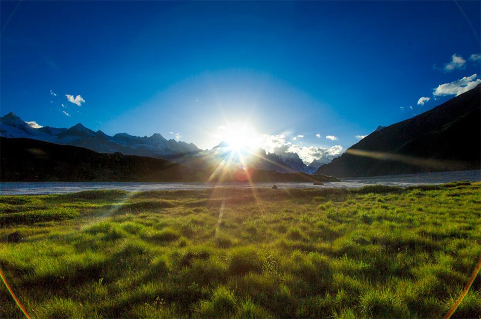19 Days Trek Snow Lake & Biafo & Hispar Glaciers Skardu Balistan Pakistan