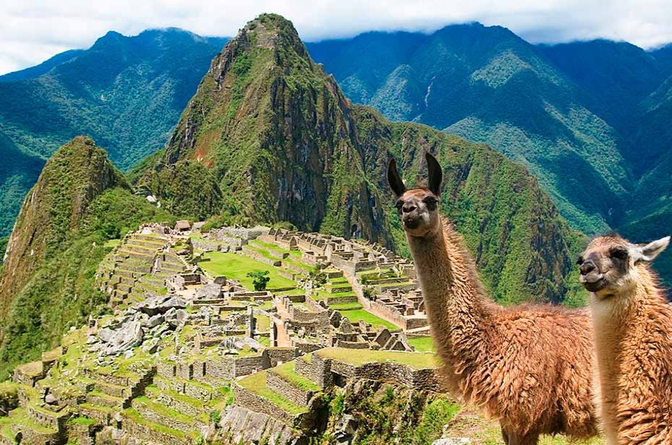 Exclusive Travel Package Cusco, Sacred Valley, Machu Picchu and Mountain of Colors 7 Days