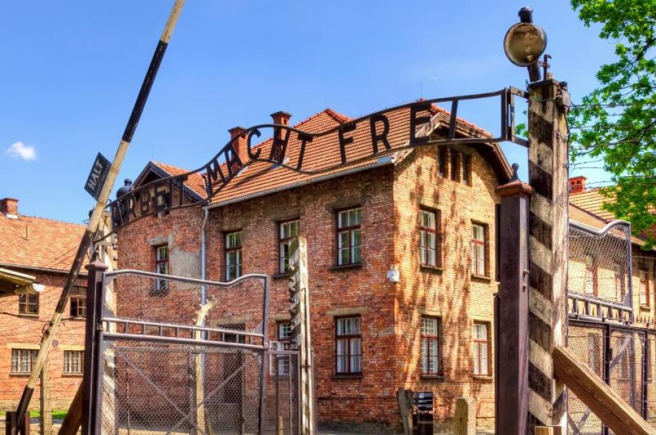 Wieliczka and Auschwitz in one day