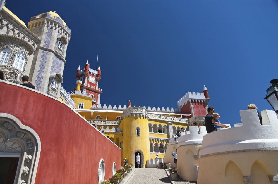 5 Hour Highlights of Sintra, Cascais and Estoril
