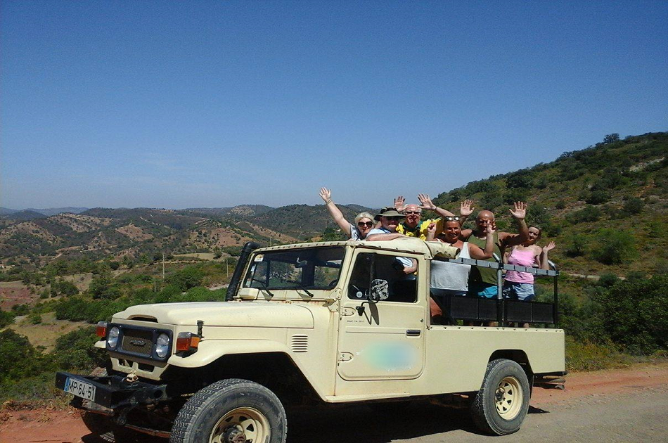 Algarve Full-Day Jeep Safari Tour with Lunch from Albufeira