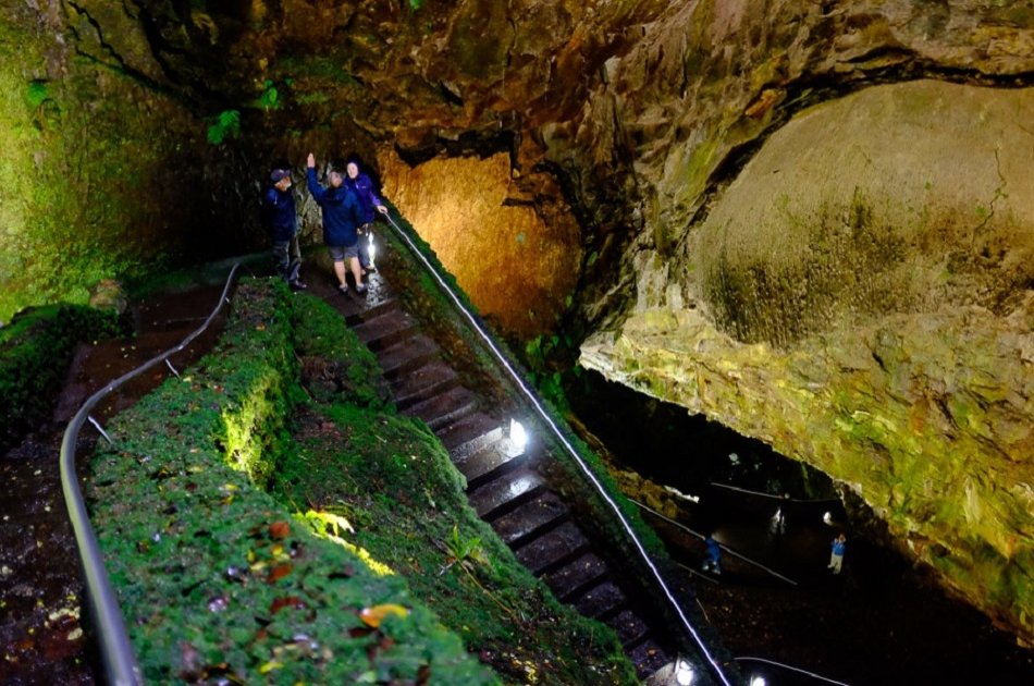 Caves Tour (Algar Do Carvão, Gruta Do Natal, Furnas Do Enxofre) from Azores