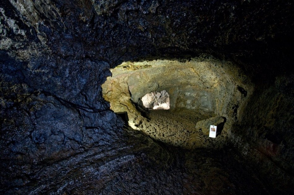Caves Tour (Algar Do Carvão, Gruta Do Natal, Furnas Do Enxofre) from Azores