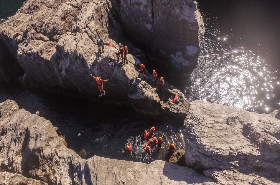 Coasteering in Caloura