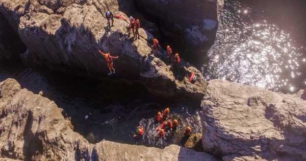 Coasteering in Caloura