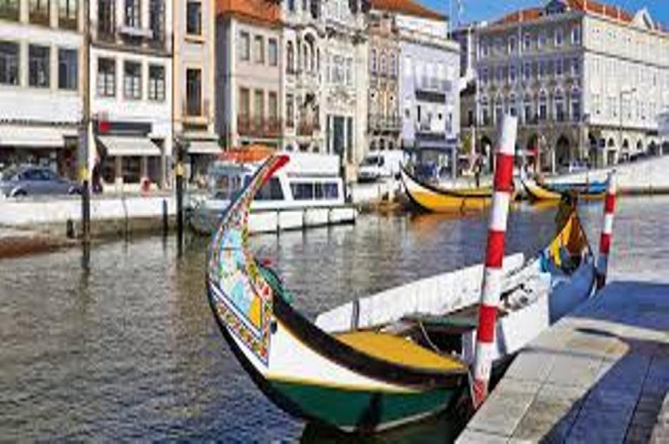 Coimbra (World Heritage) & Aveiro (Little Venice) Day Tour from Lisbon with lunch