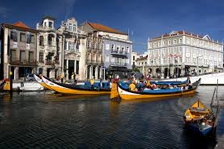 Coimbra (World Heritage) & Aveiro (Little Venice) Day Tour from Lisbon with lunch