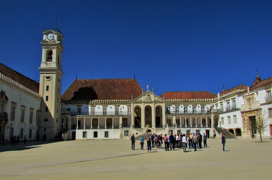 Full Day Private Tour to Fátima Sanctuary and Coimbra