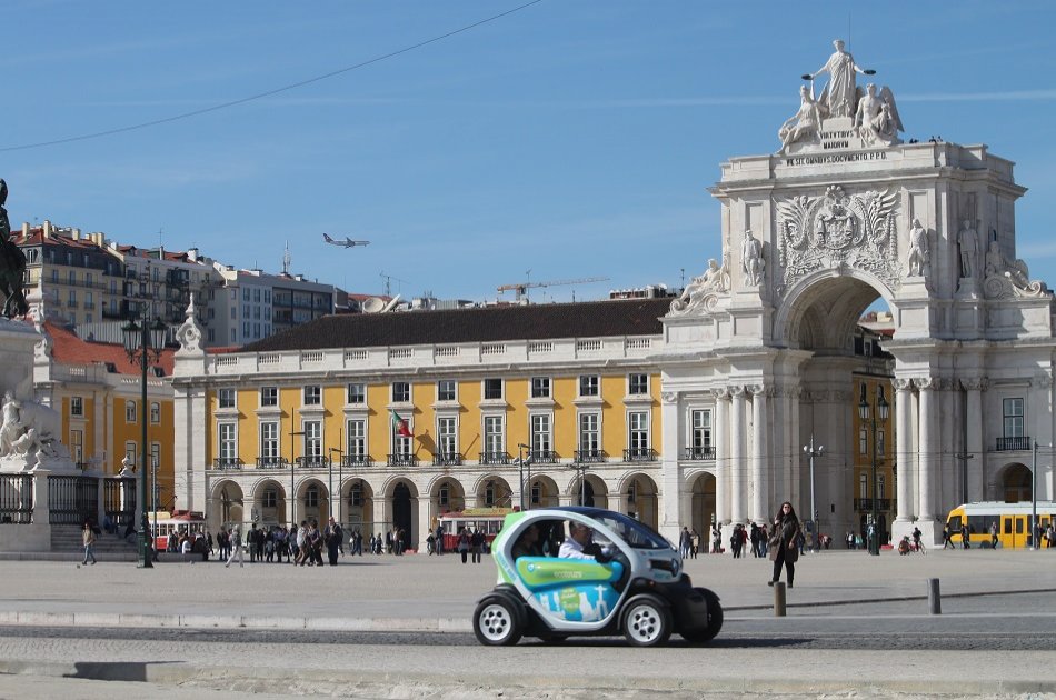 Full Day tour in Lisbon by electric car (Twizy) with Audio Guide