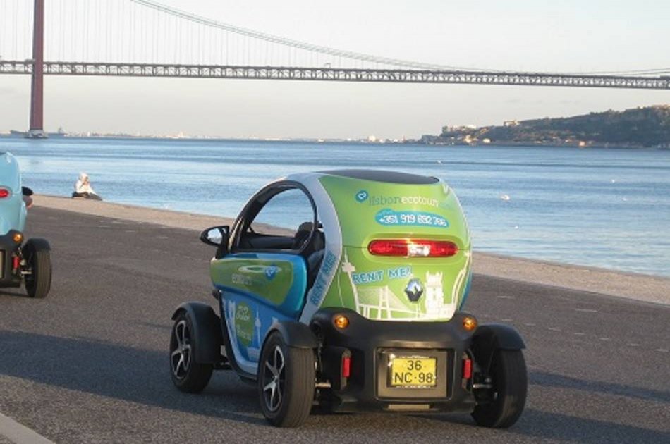 Full Day tour in Lisbon by electric car (Twizy) with Audio Guide