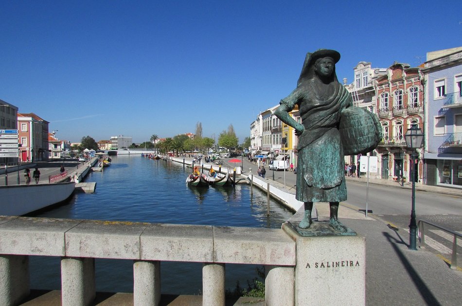 Private Full Day Tour to Explore the ‘Portuguese Venice’, Aveiro, Including Paiva Walkway