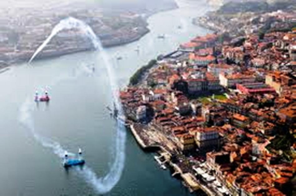 Private Porto Tour from Lisbon for 2 Days All Inclusive