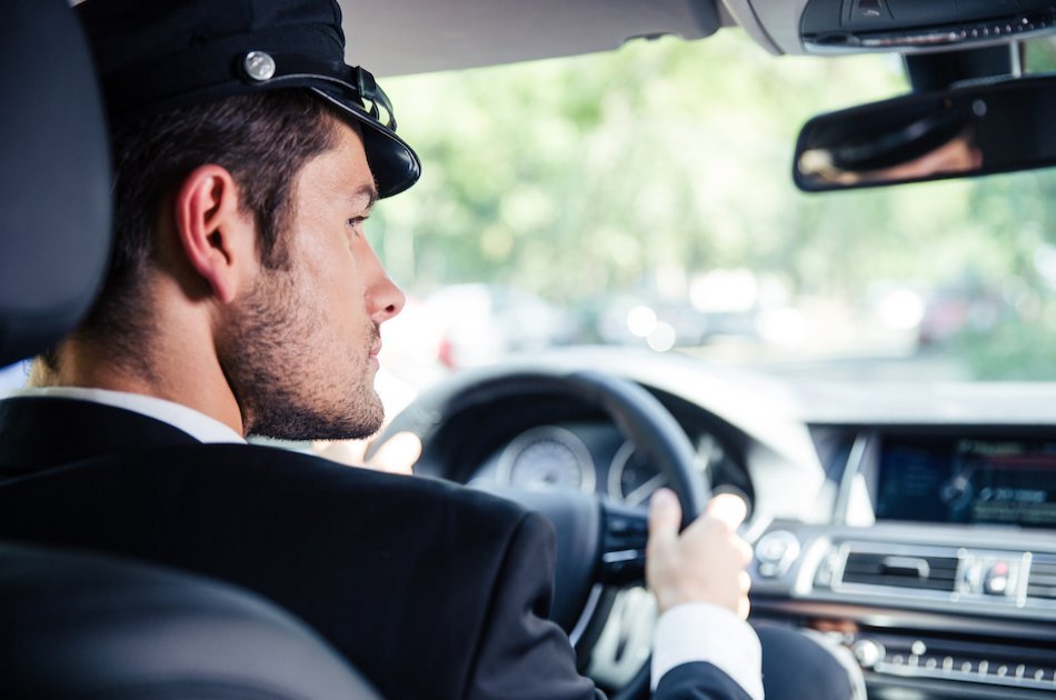 Private Transfer from Costa de Caparica to Lisbon Airport