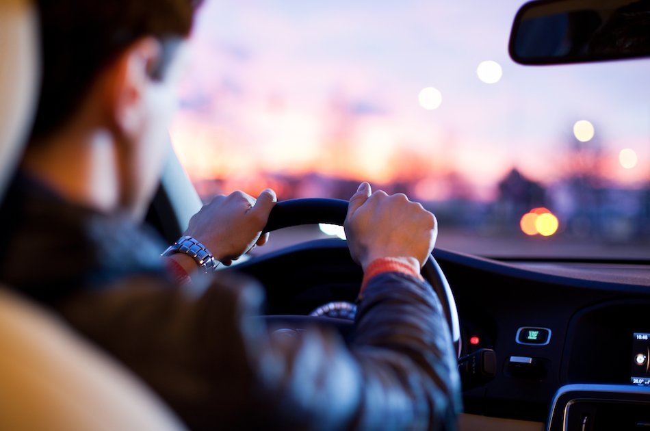 Private Transfer from Costa de Caparica to Lisbon Airport
