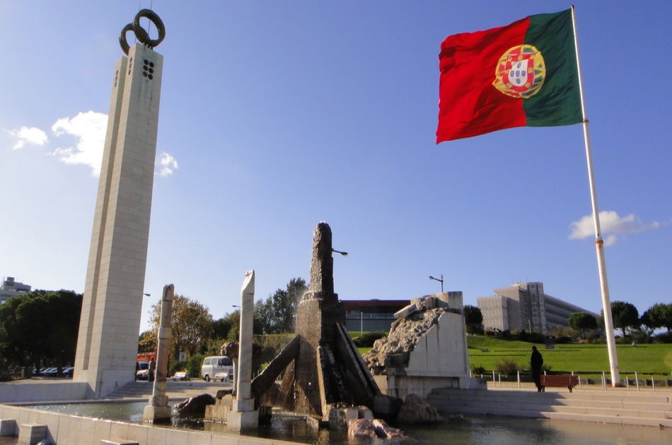 Small Group Private Lisbon Sightseeing Tour