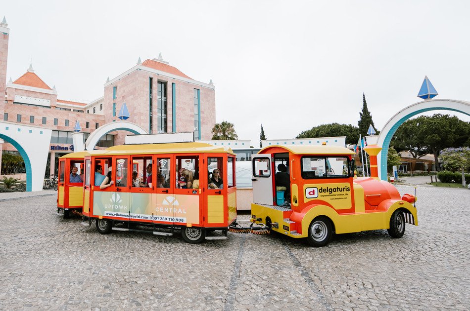 Vilamoura: Hop On Hop Off City Tour by Tourist Train
