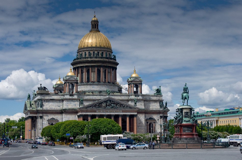All the Best of St. Petersburg in One Day Private Tour