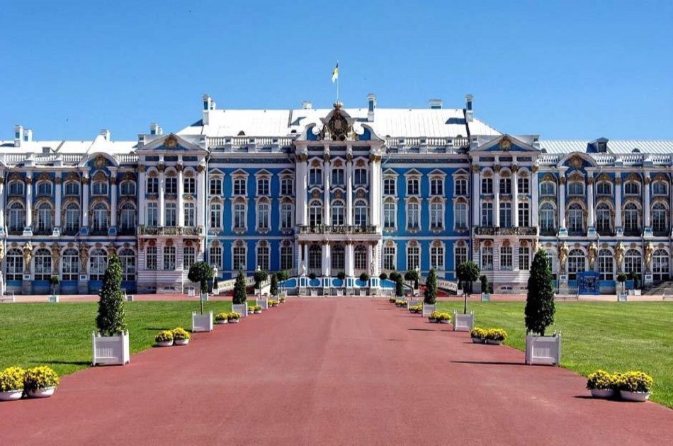 Half Day Excursion to Catherine Palace with Amber Room in St. Petersburg