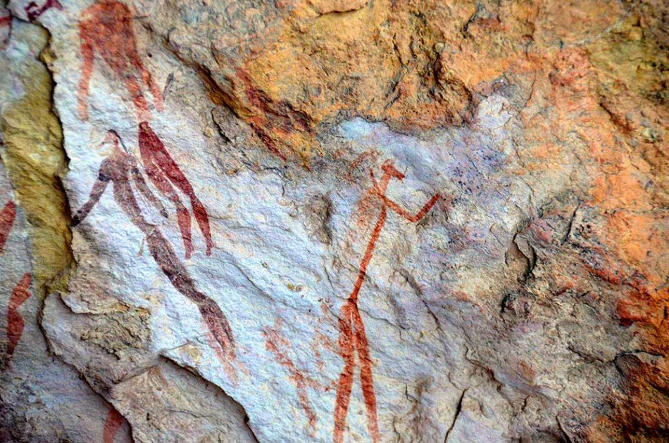 Drakensberg Cave Paintings & Mandela Capture Site Private Tour from Durban