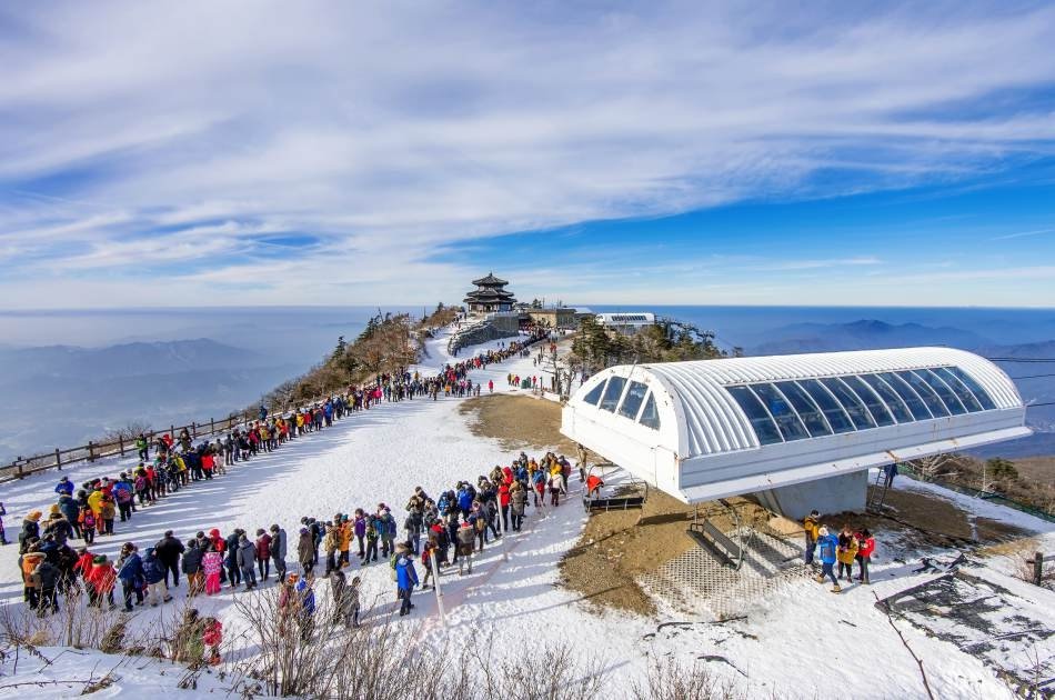 Exciting Ski Tour Package in Gyeonggi-do