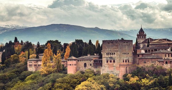 Alhambra private guided tour