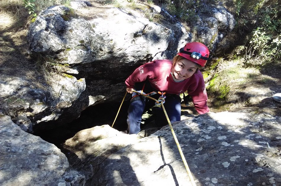 Caving in Granada: Nivar Cave
