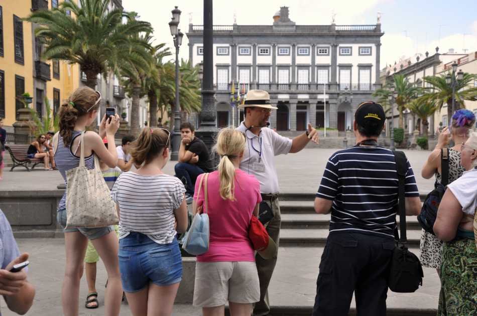 Guided Walking Tour to The Old Town in Las Palmas