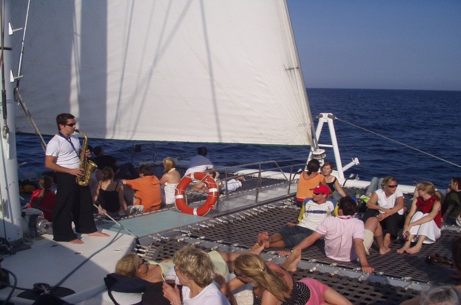 Jazz & Chill Out Sail Tour from Barcelona