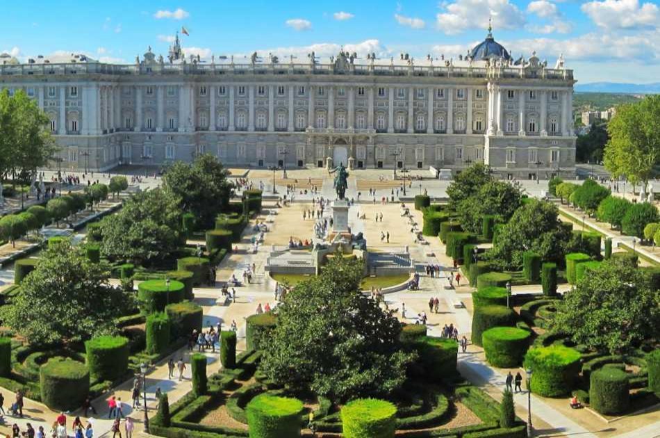 Madrid City Center Private Walking Tour