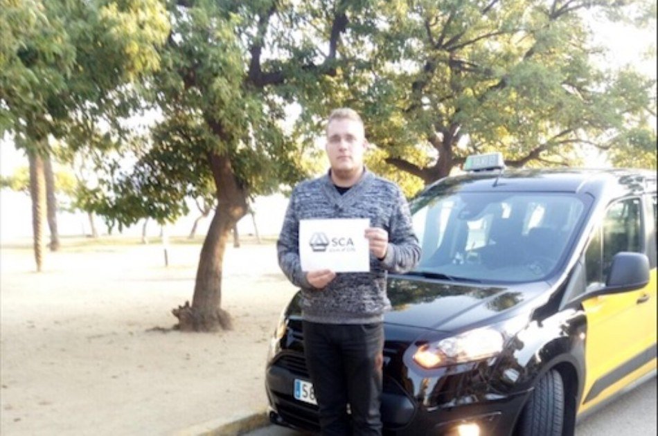 Private Round Trip Transfers To and From Barcelona BCN Airport and Barcelona City