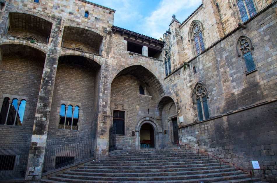Secrets of the Gothic Quarter: Private Tour