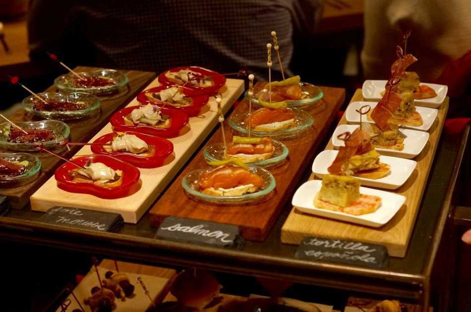 Spanish Tapas Like a Local With Food and Drinks Included