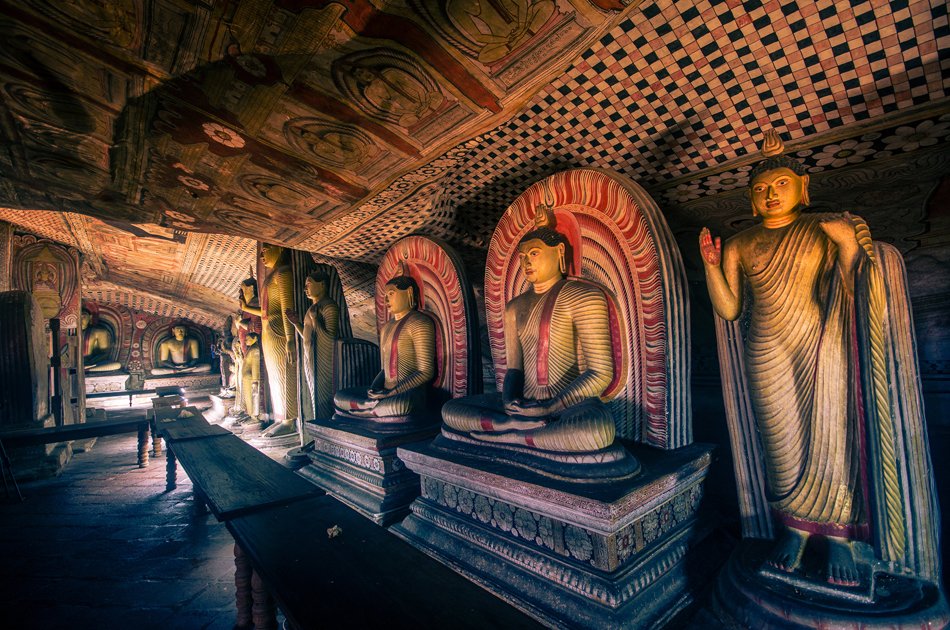 Sigiriya Rock and Dambulla Cave Full Day Tour from Colombo