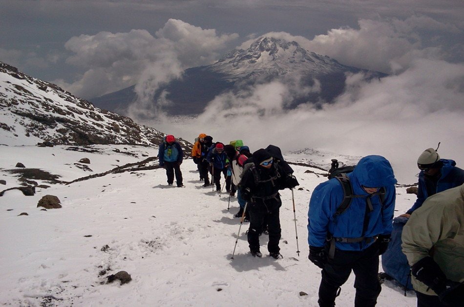 7 Days Kilimanjaro Trekking via Lemosho Route + 2 Nights Hotel Stay