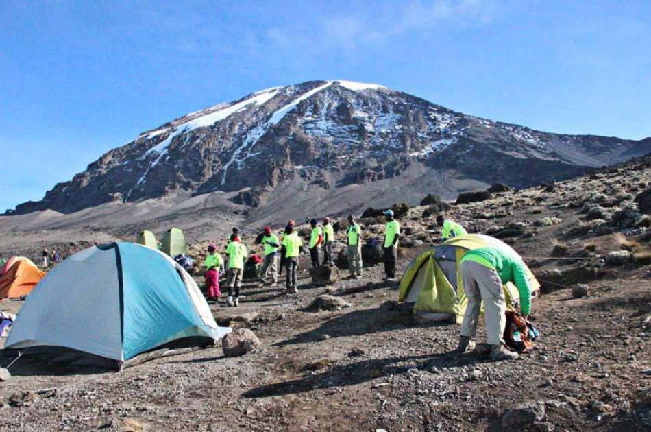7 Days Kilimanjaro Trekking via Machame Route + 2 Nights Hotel Stay