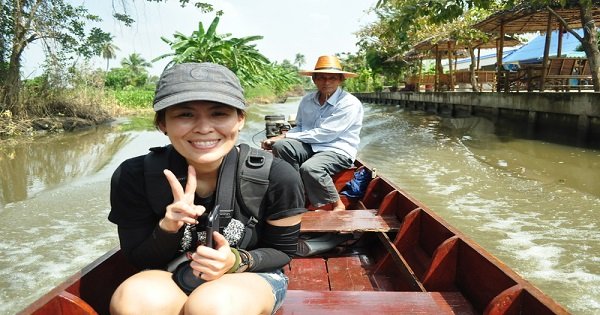 A Sightseeing Boat Trip of the Khlong Mahasawat Canal