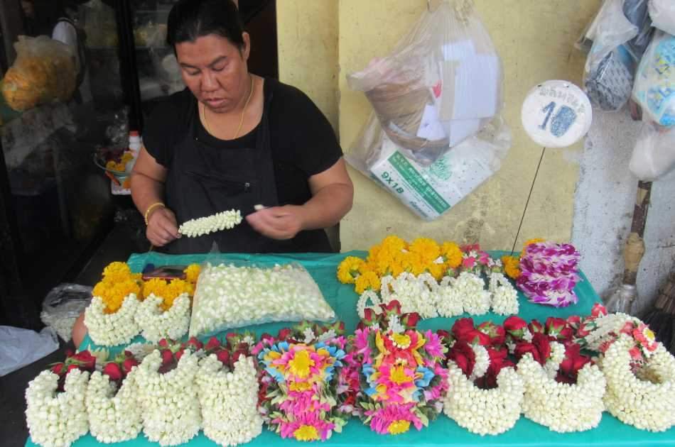 Night Tour Experience in China Town & Flower Market