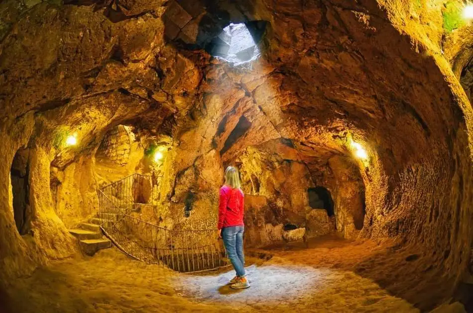 2 Days Cappadocia Tour From Istanbul with Cave Hotel and Balloon ride