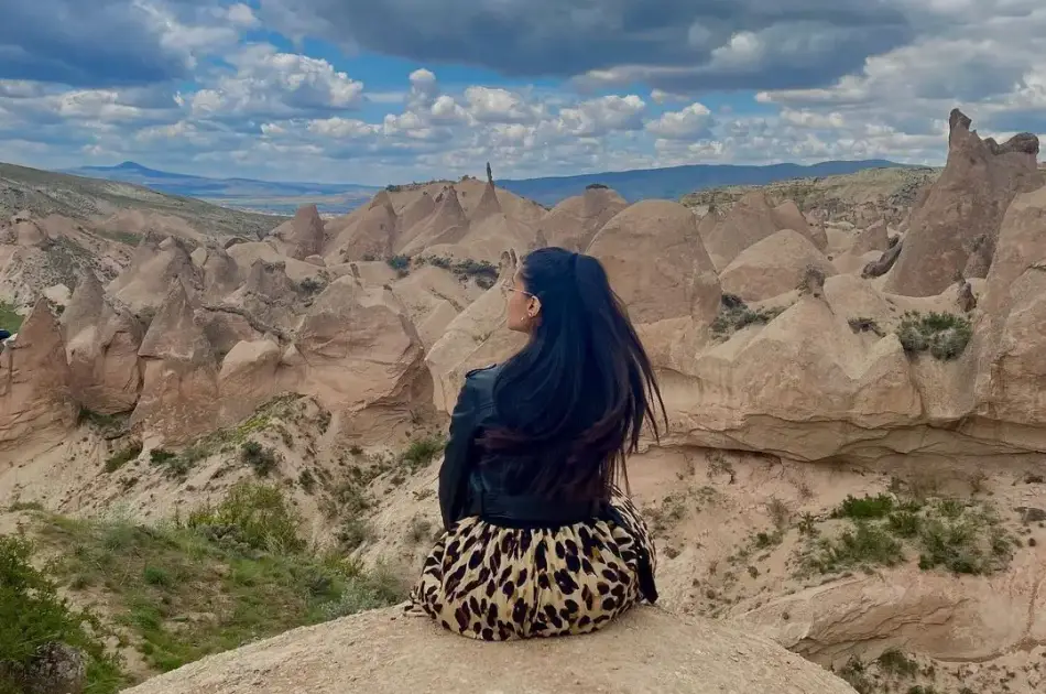 2 Days Cappadocia Tour From Istanbul with Cave Hotel and Balloon ride